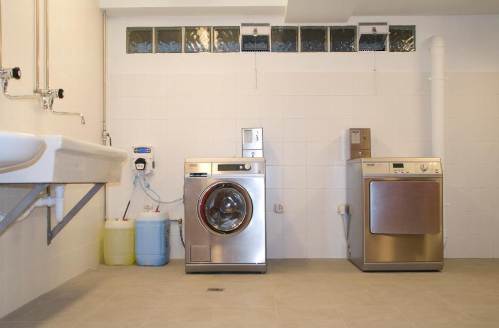 Bbk Bilbao Good Hostel Экстерьер фото