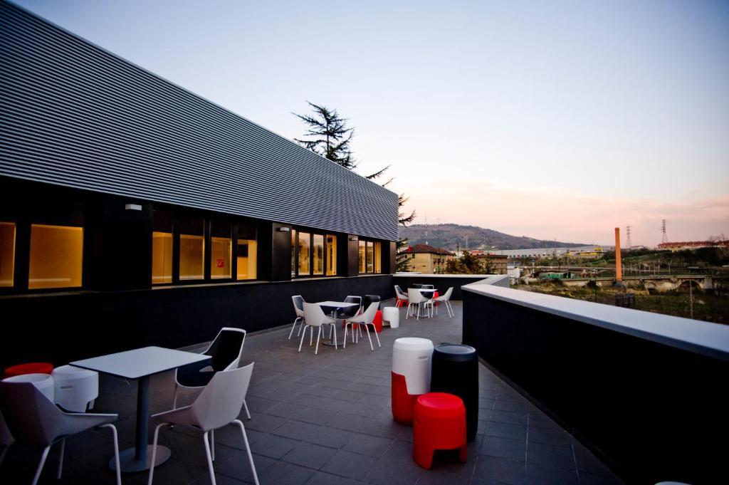 Bbk Bilbao Good Hostel Экстерьер фото