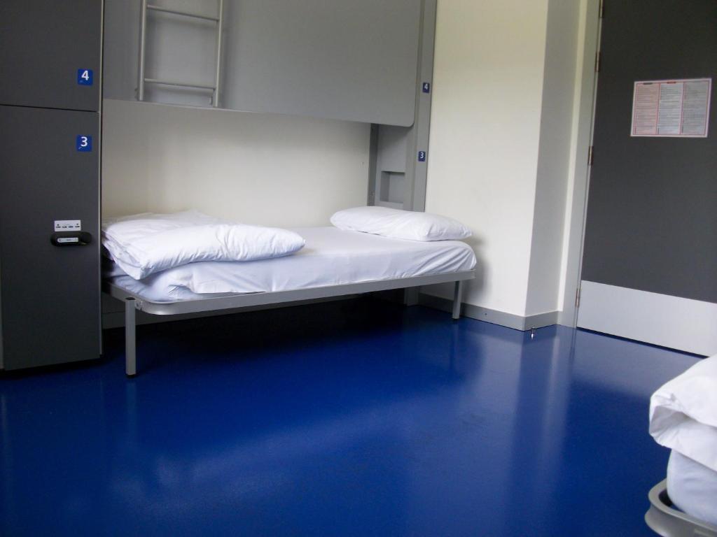 Bbk Bilbao Good Hostel Номер фото